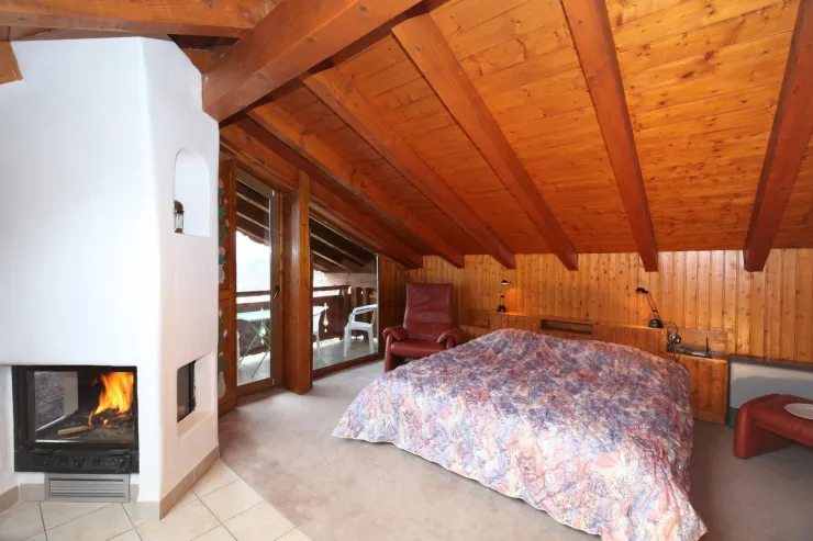bed side & balcony