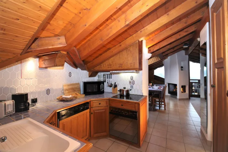 Kitchen to living-room