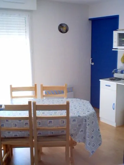 cuisine vue de l entrée