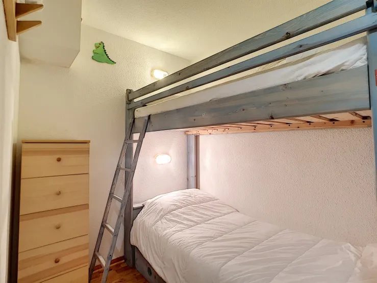 coin montagne avec 2 lits superposés en 90x190 