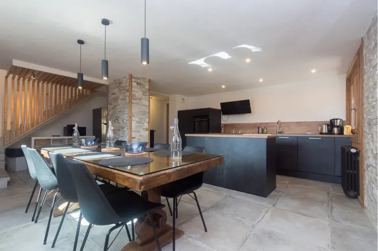 Espace : séjour / cuisine ouverte