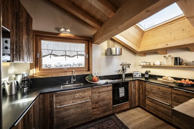 Fiited kitchen with all utensils