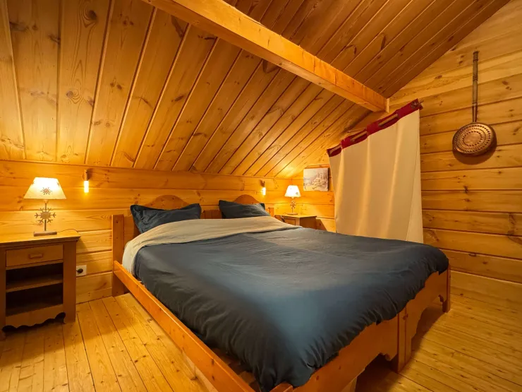 Bedroom on the 1st floor. 2 single beds 90 x 190cm