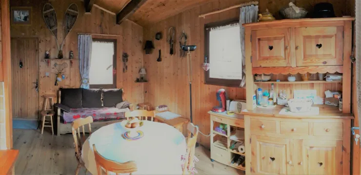 Global vue of the living room 2/2