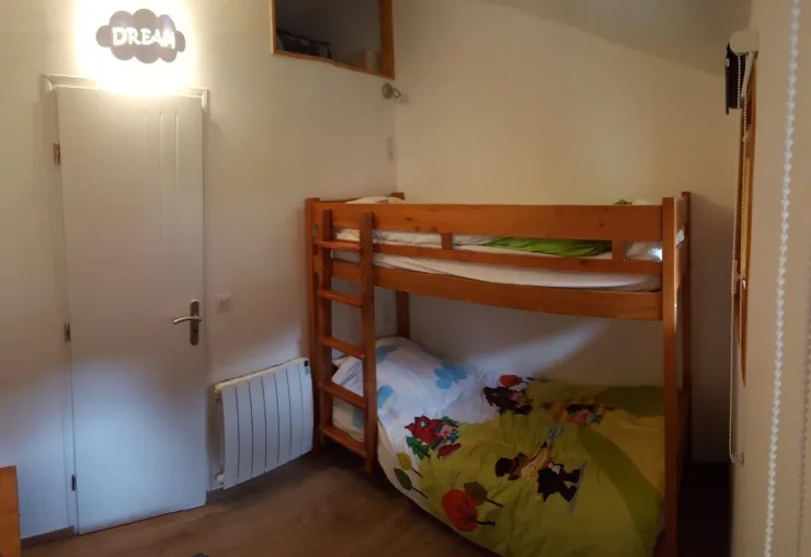 Chambre 2 (à l'étage)