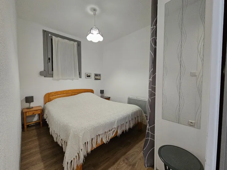 CHAMBRE AVEC PLACARD