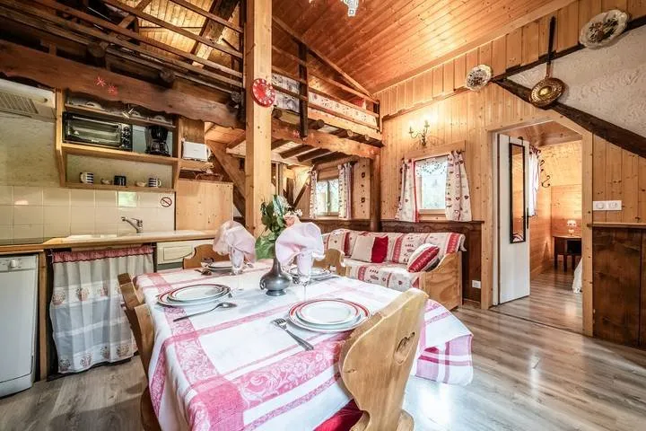 ACCES SUR LA CHAMBRE