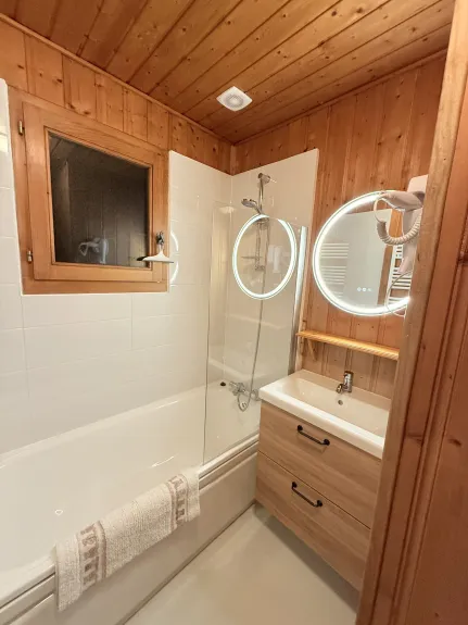 BATHROOM WITH BATH AND SINK