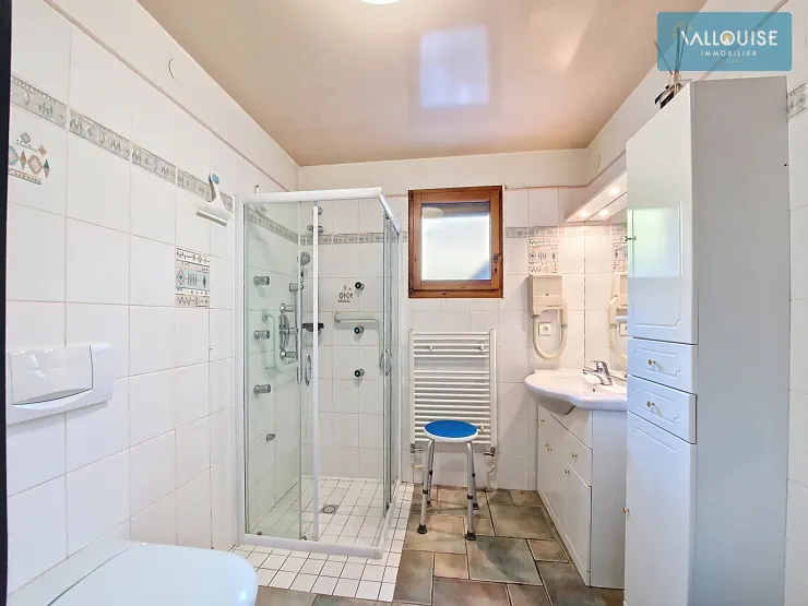 Salle de douche Mont Brison
