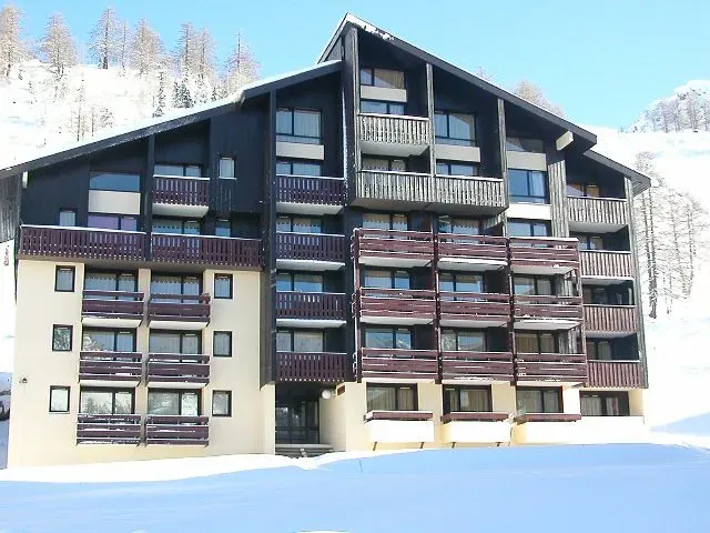 IMMEUBLE