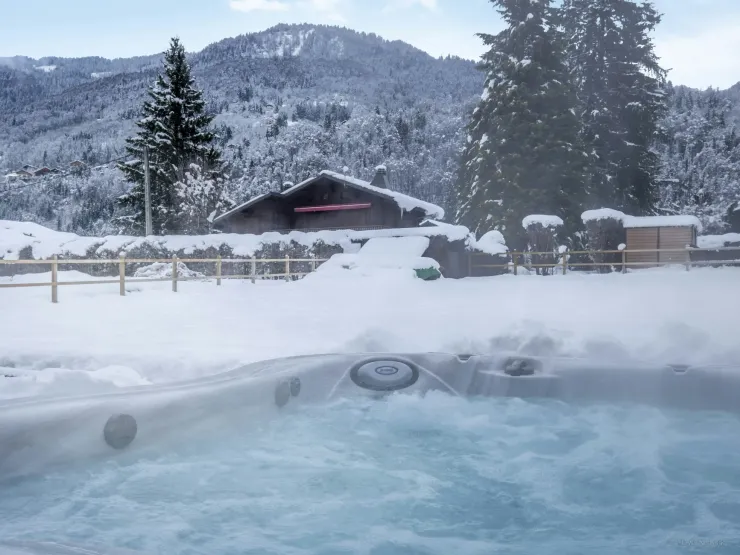 Jacuzzi