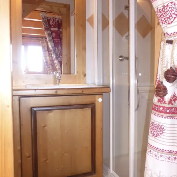 salle d'eau privative chambre 2