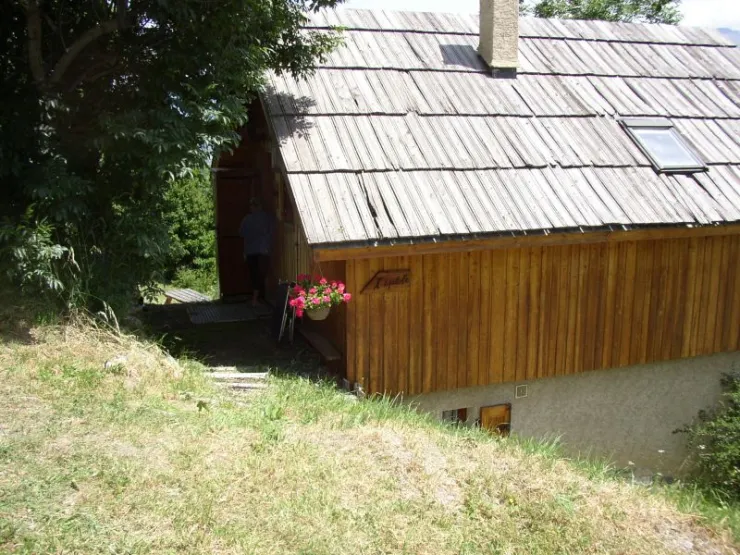 Arrival on the chalet in summer