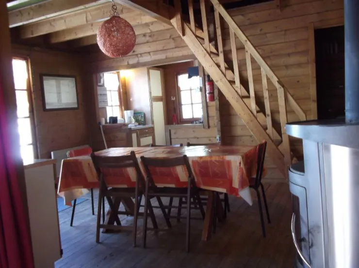 La salle à manger vue du salon