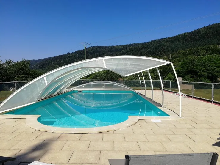 Beautiful and large swimming pool!!! secure, heated (solar) (6 x 12 m) Mid May to end of September.