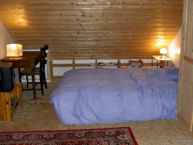 CHAMBRE SOUS COMBLE Appt 2