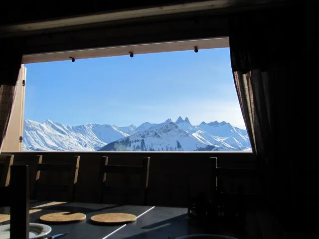 une vue sur les aiguilles d'Arves en déjeunant, c'est inoubliable
