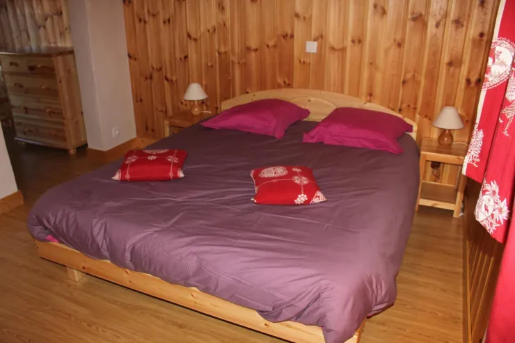 chambre +1 avec grand lit 160x200