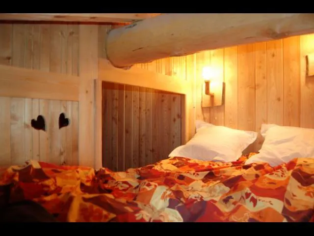 lit clos à l'ancienne : petit nid douillet pour les amoureux