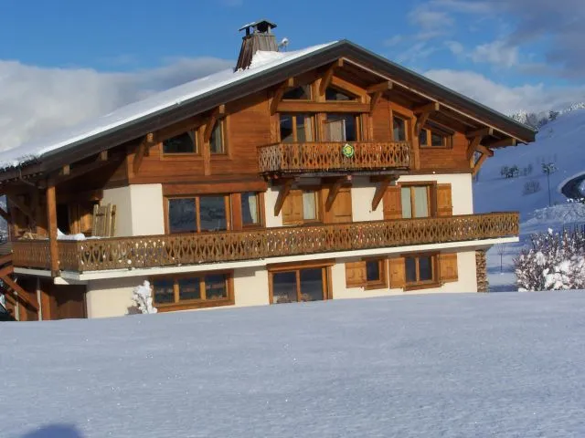 Le chalet exposé sud pour profiter d'un ensoleillement maximal