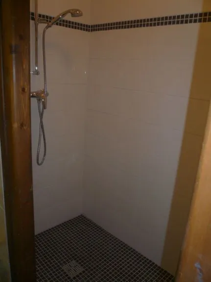 Douche à l'italienne neuve