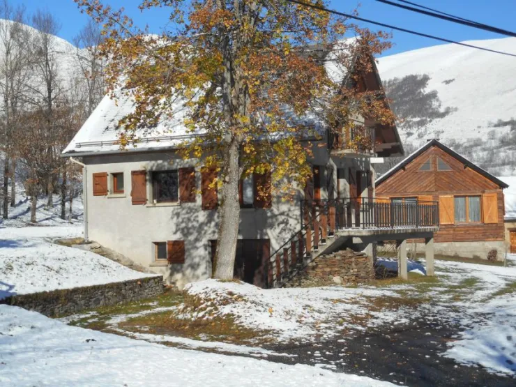Le chalet vu de la route de Peyragudes