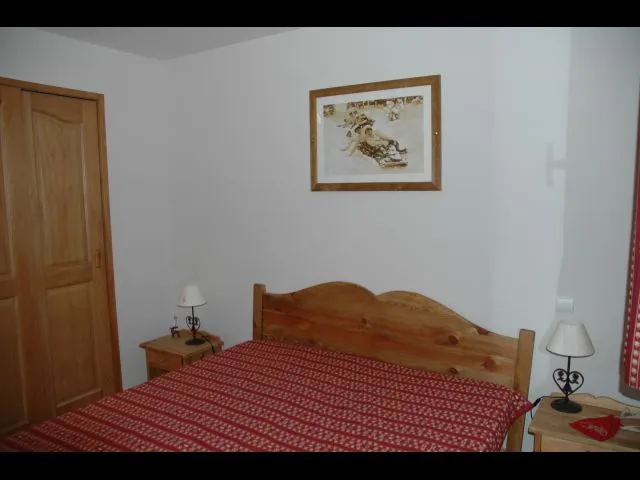 Chambre 3 : grand lit de 160 ou 2 lits de 80x190.