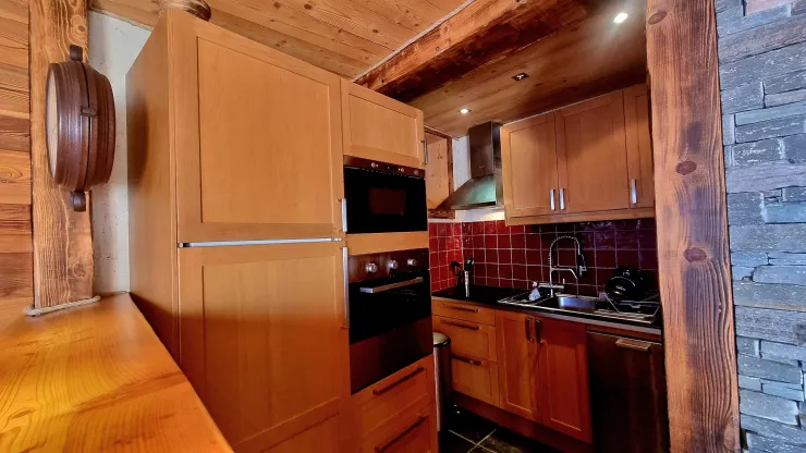 Fully equipped kitchen. 