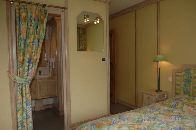 CHAMBRE 1