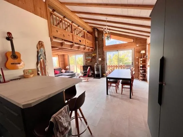 in front:  kitchen worktop