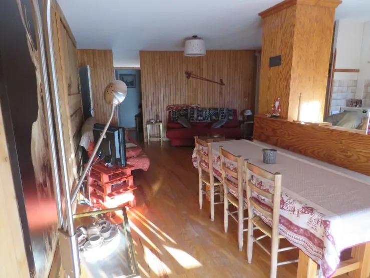 baie vitrée donnant dans la salle à manger