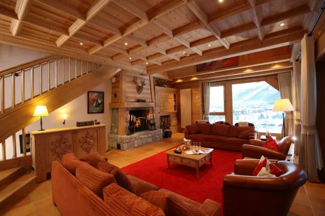 Living room with a view over the resort