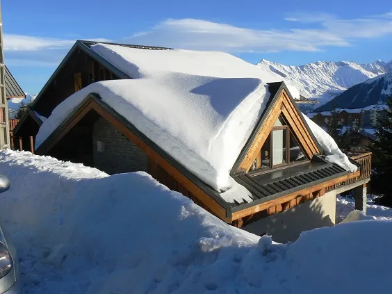 Vue du chalet l'hiver