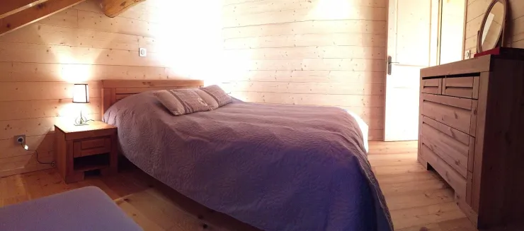 Chambre double 2 à l'étage