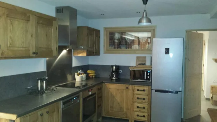 Fitted kitchen