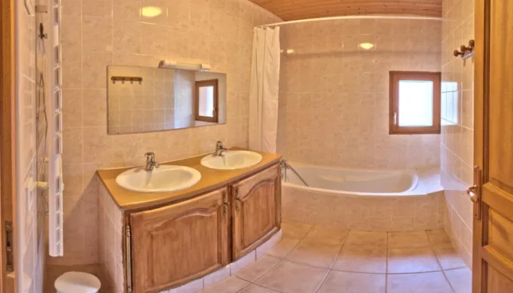 Bathroom with a tub