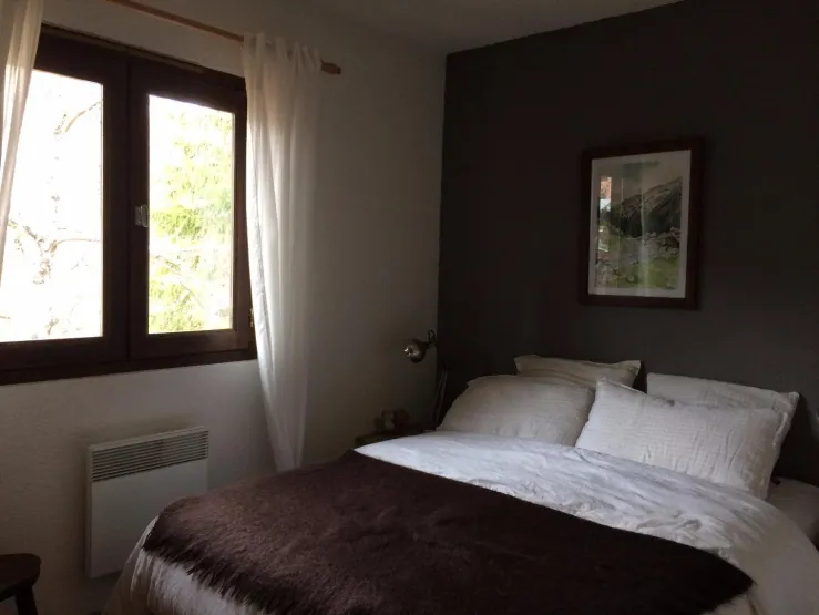 Upper room with double bed