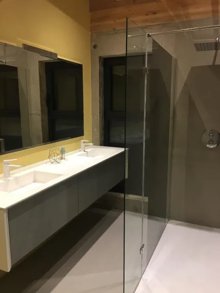  Salle de bain italienne avec meubles italiens en  Corriente 