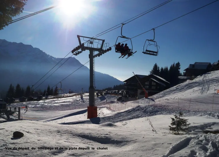 Vue du balcon appartement en bordure de pistes