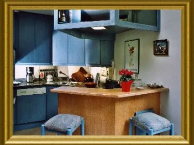 Well equiped and fully fitted 'American' kitchen.