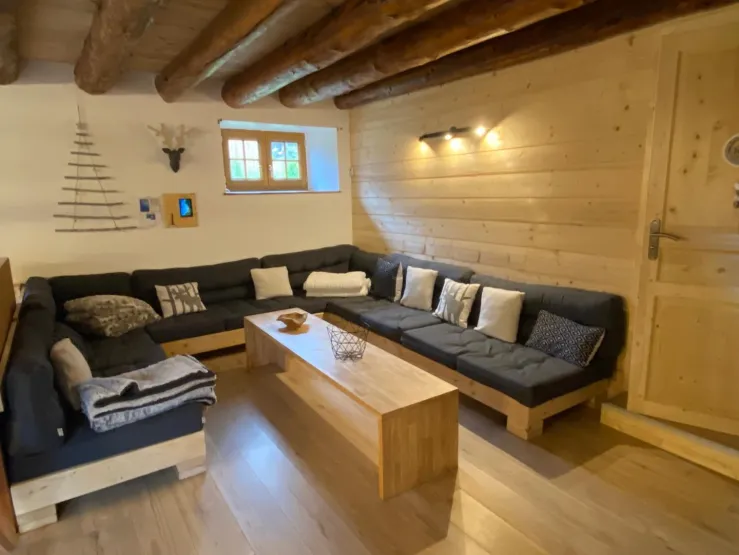 Another view of the lounge