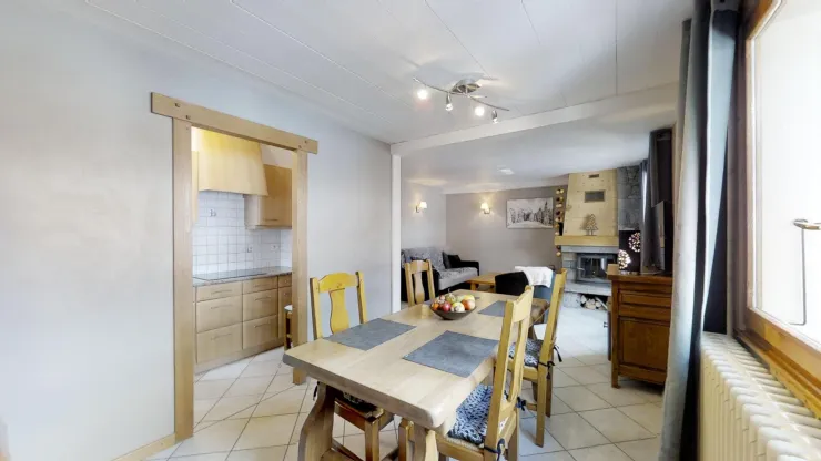 cheminée avec insert bois fournis