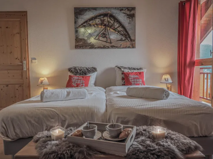 Nice big bedroom with incredible view on the valley