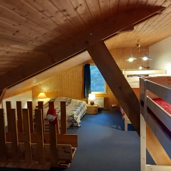 dubble bed, bunk bed