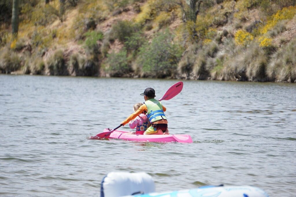 kayak en famille à la montagne